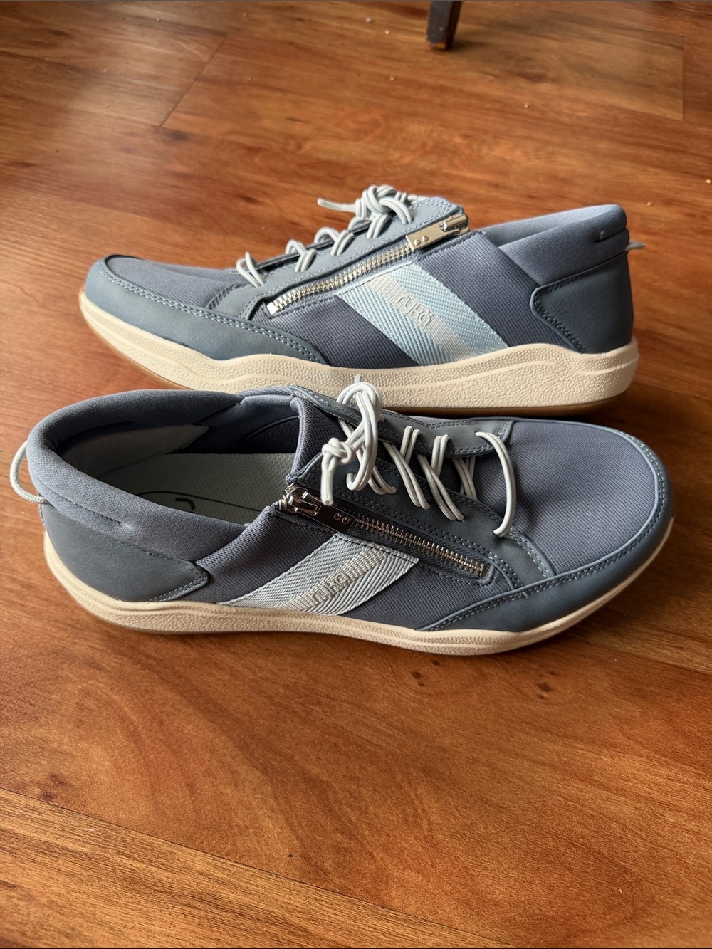 Womens Ryka  Sporty Casual Zipper Lace Slip on Sneakers blue, Like-new! 11